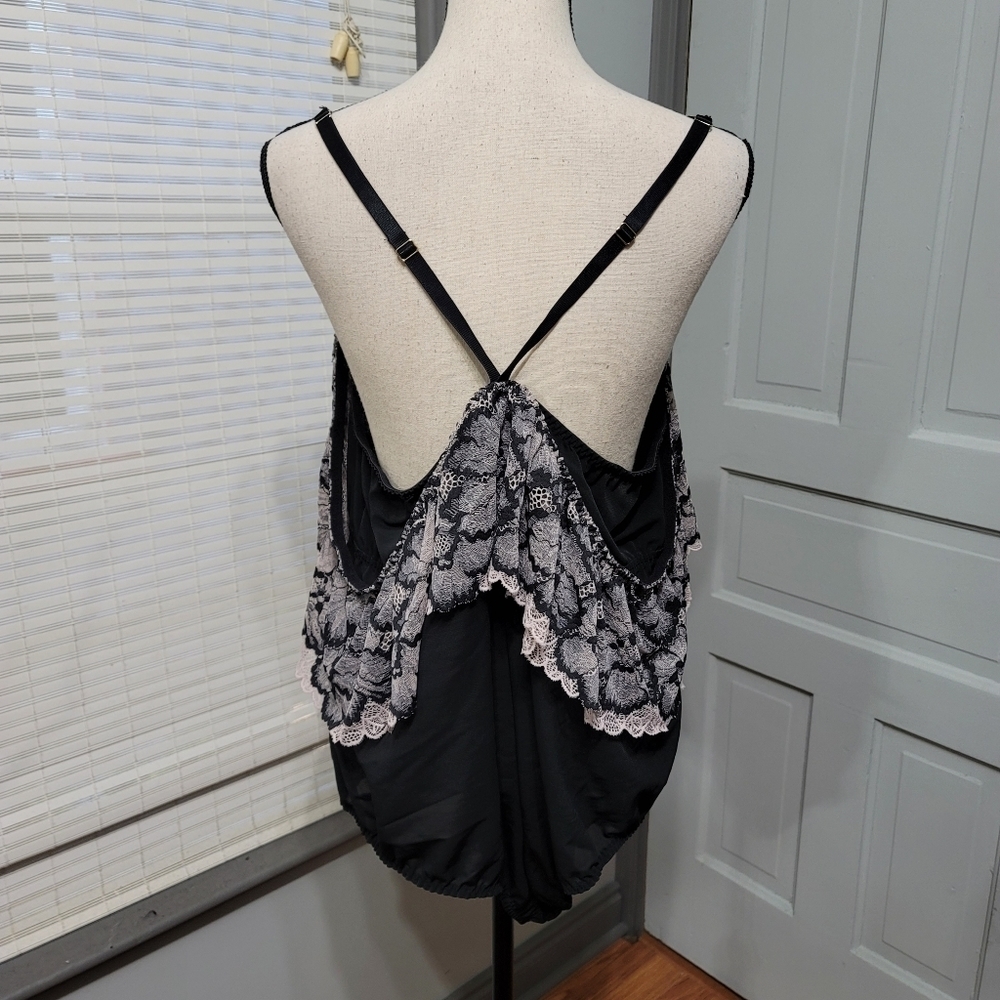 Cacique Sheer Pink Floral Lace Off The Shoulder Black Bodysuit size 26/28 - Picture 8 of 11